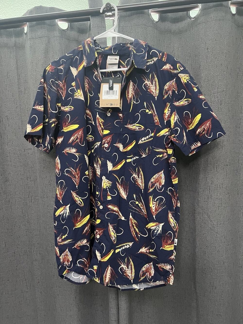 The North Face Blue Fish Print Button Up Shirt Size L NWT